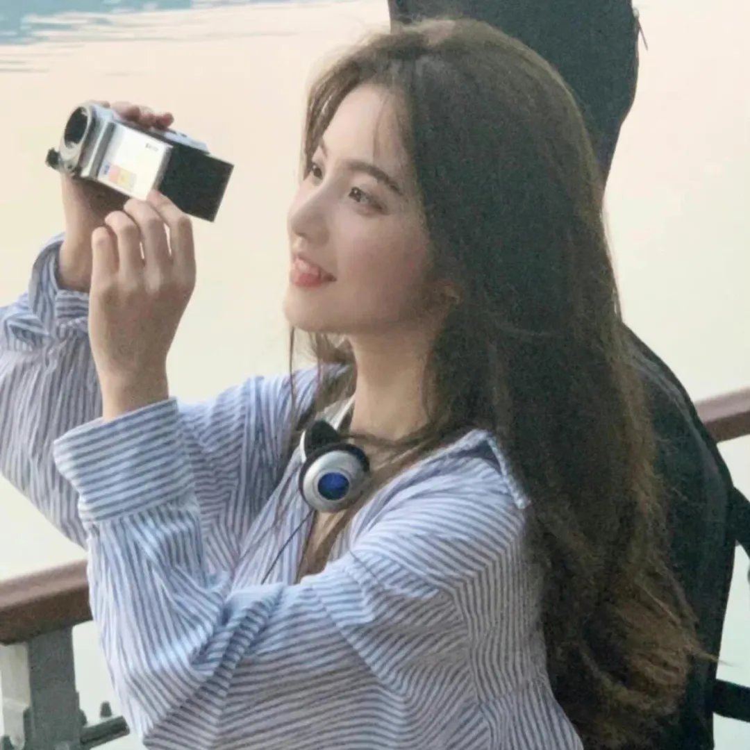 绿草如阴